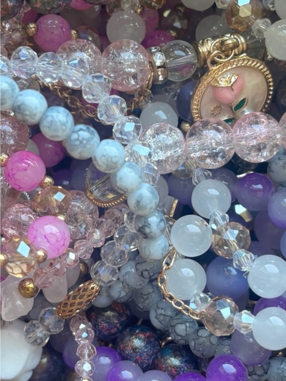 6 assorted crystal, glass, beaded assorted bracelets for only $24 - Picture 4 of 4